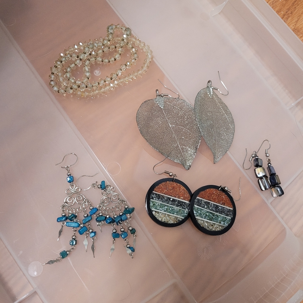 Jewelry Bundle (See picture)